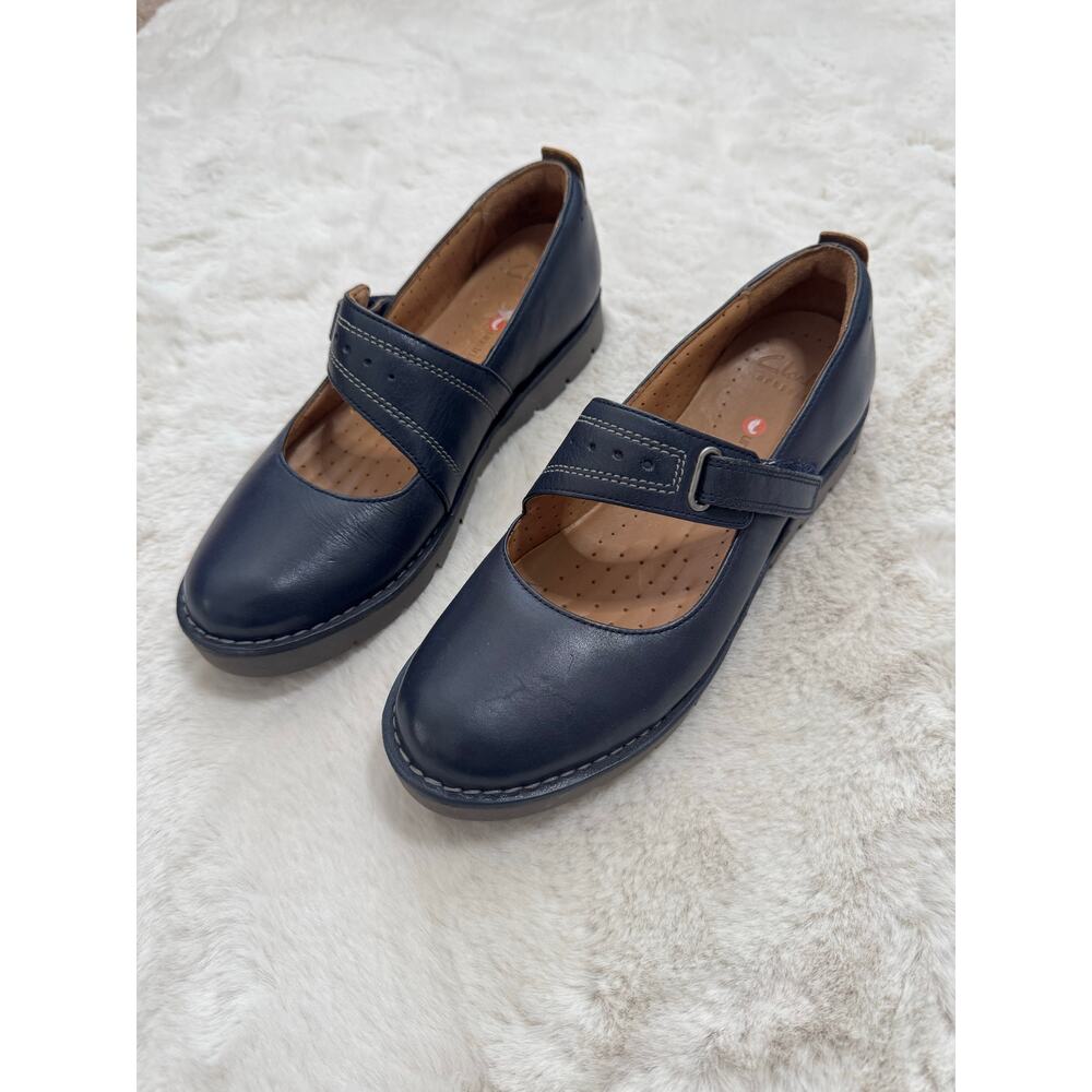 Clarks Artisan Unstructured NAVY
Leather Mary Jane Wedge Comfort shoes 7.5 US